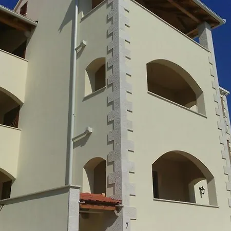 Apartment Lux
